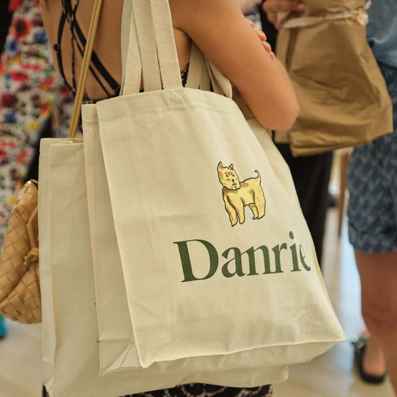 Danrie Tote