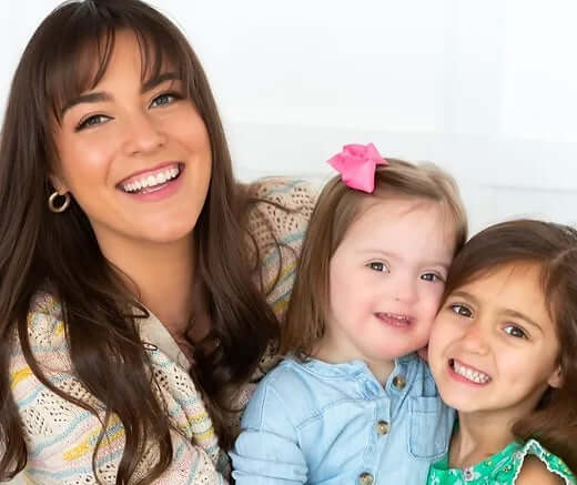 jess quarello and her daughters