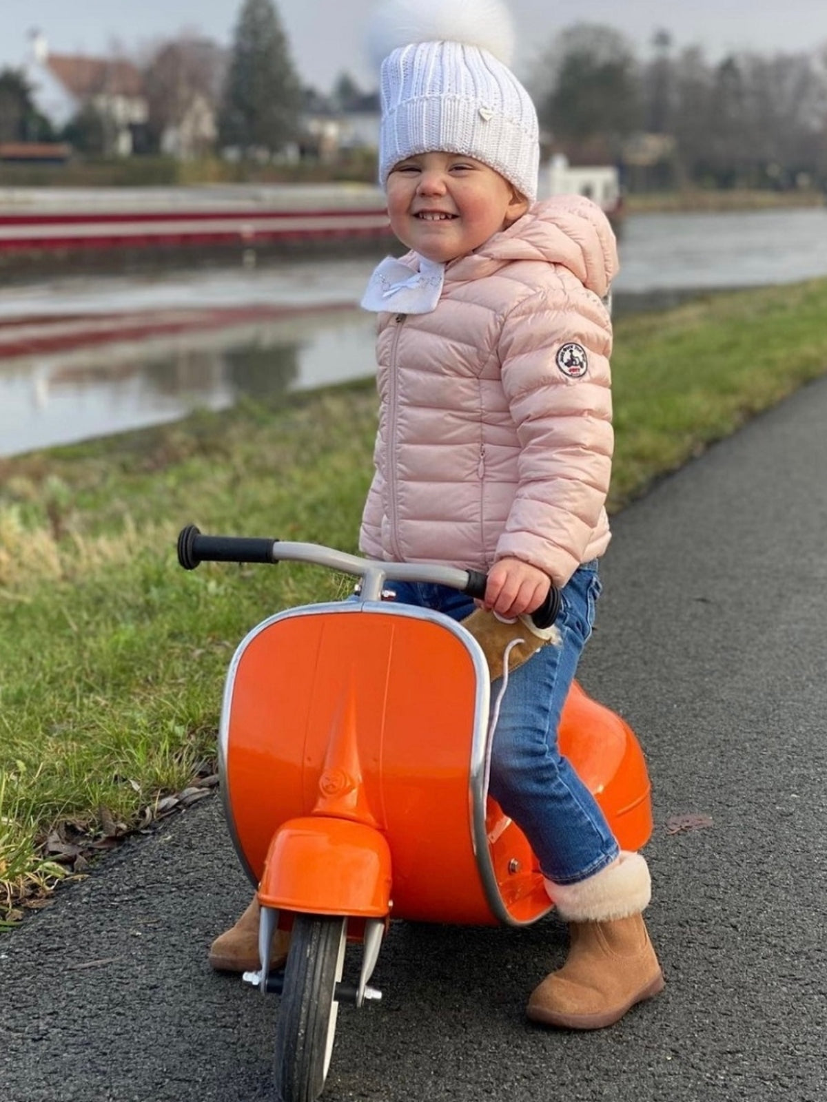 Primo Classic Ride On Scooter Outdoor Play Amboss Toys