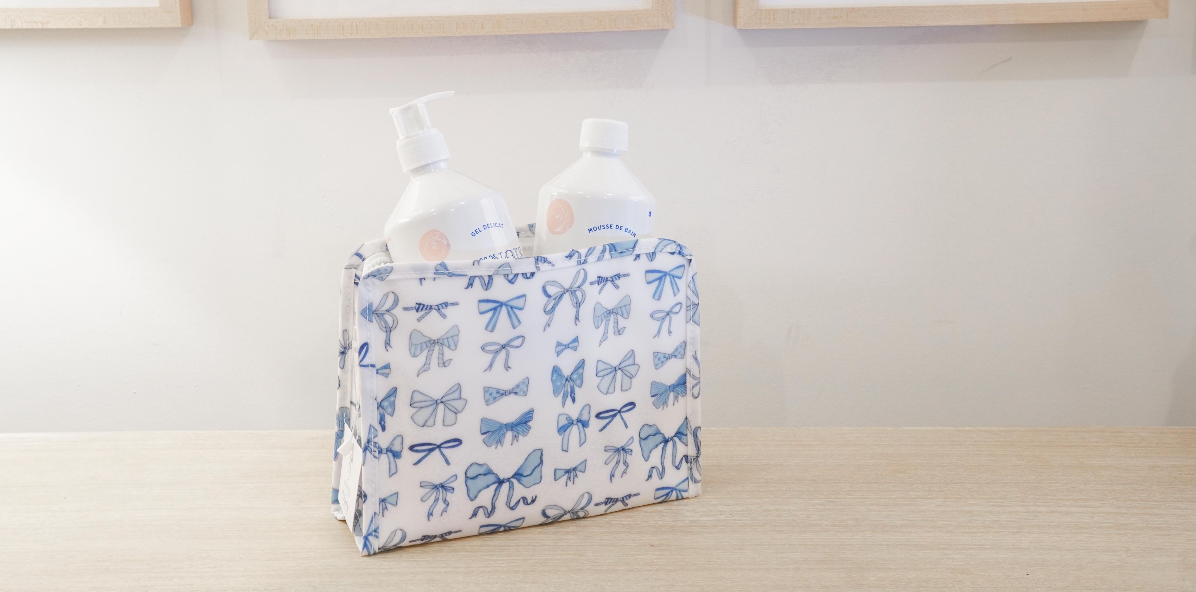 bow pouch