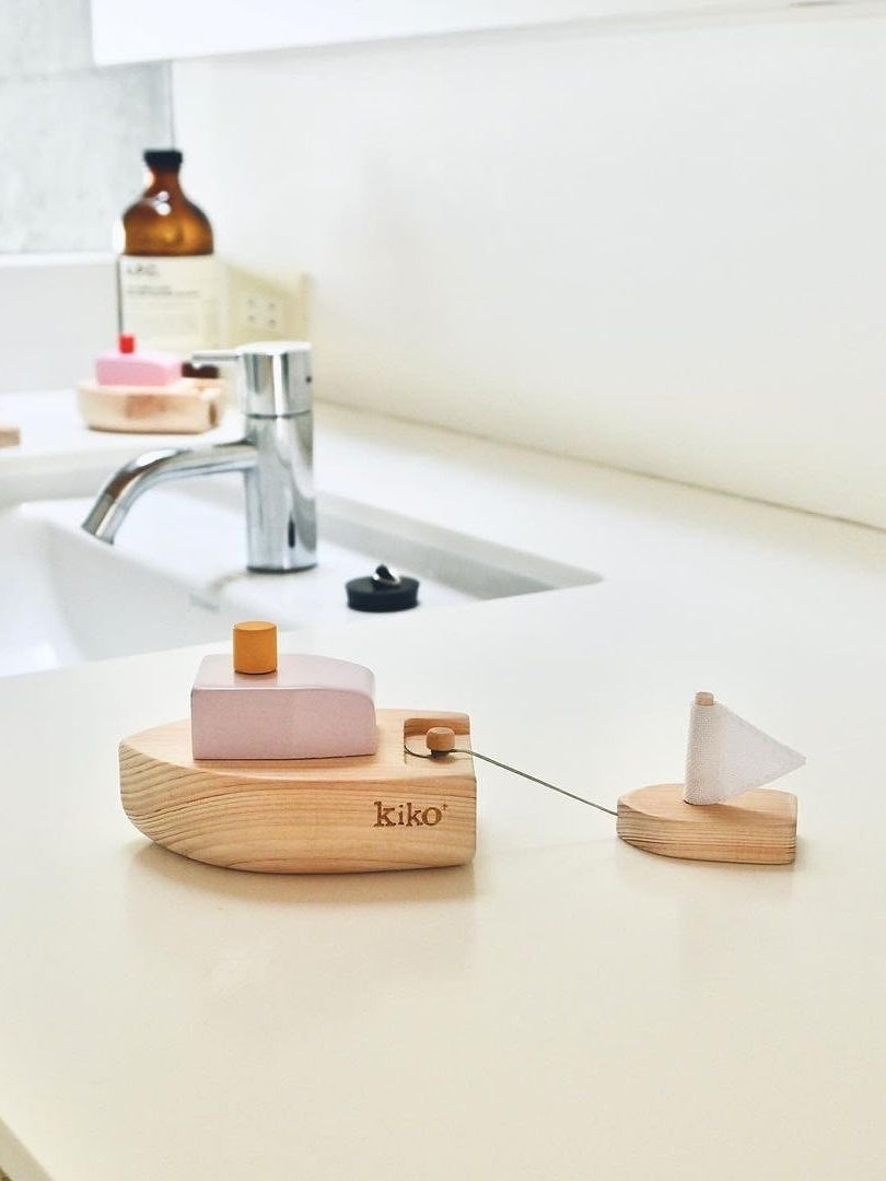 Wooden Wind-Up Boat - Lavender Pretend Play Kiko+ & gg*