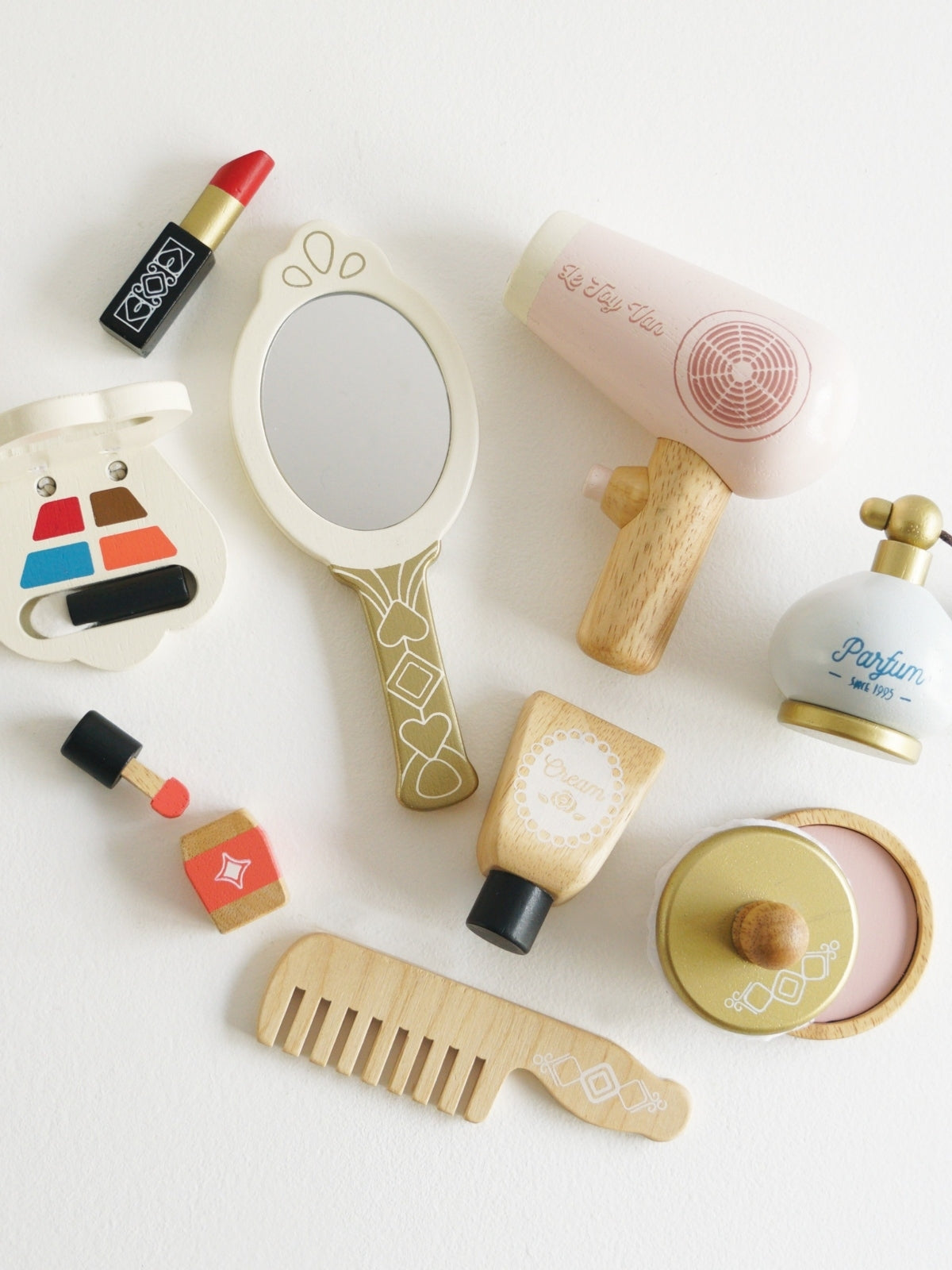 Vanity Star Beauty Kit Pretend Play Le Toy Van