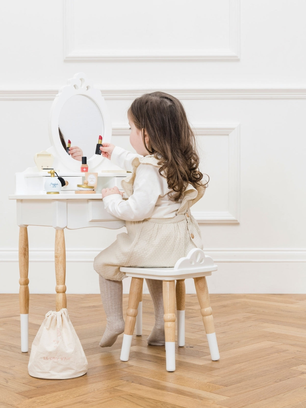 Vanity Star Beauty Kit Pretend Play Le Toy Van