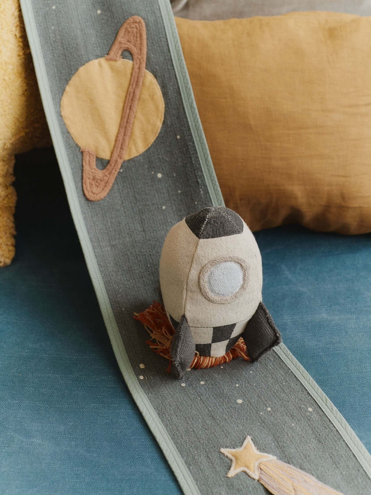 Ride & Roll - Rocket Pretend Play Lorena Canals
