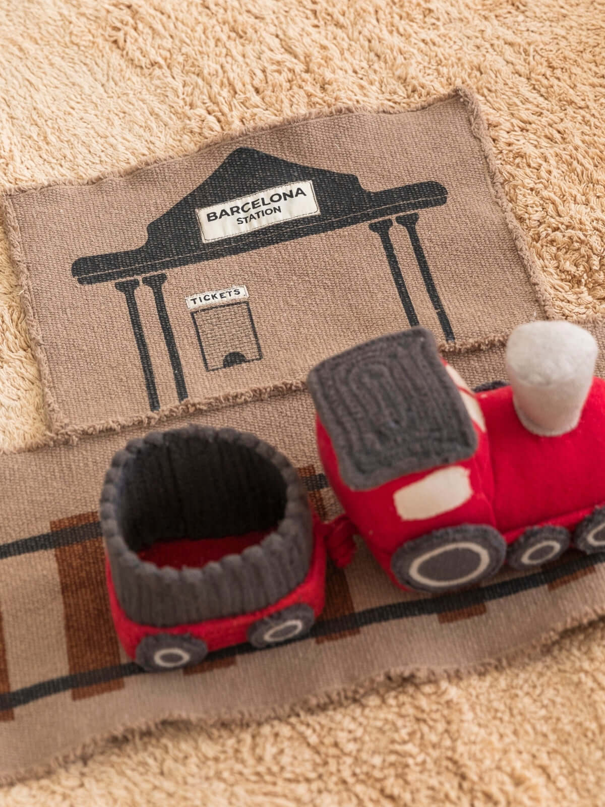 Ride & Roll - Train Pretend Play Lorena Canals
