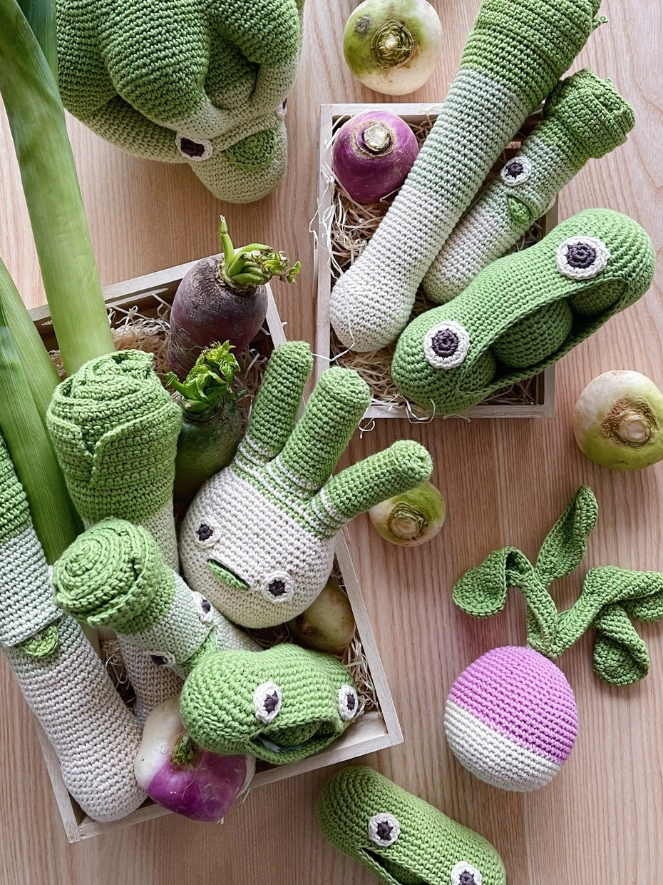 Green Peas Family - Rattle Baby Toys MYUM