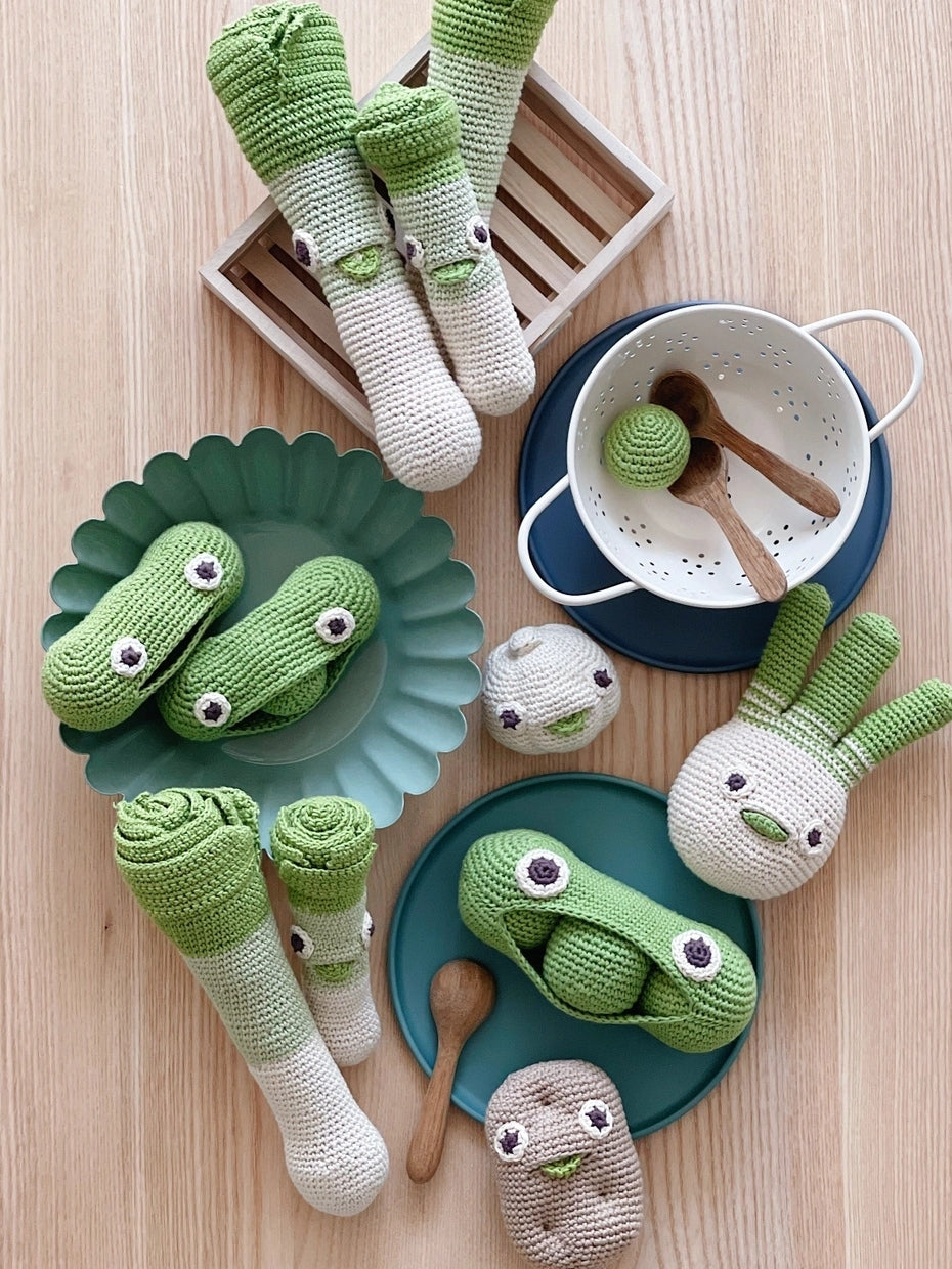Green Peas Family - Rattle Baby Toys MYUM