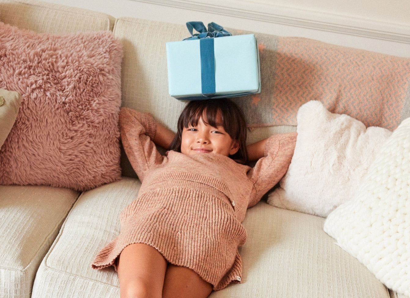 girl with gift