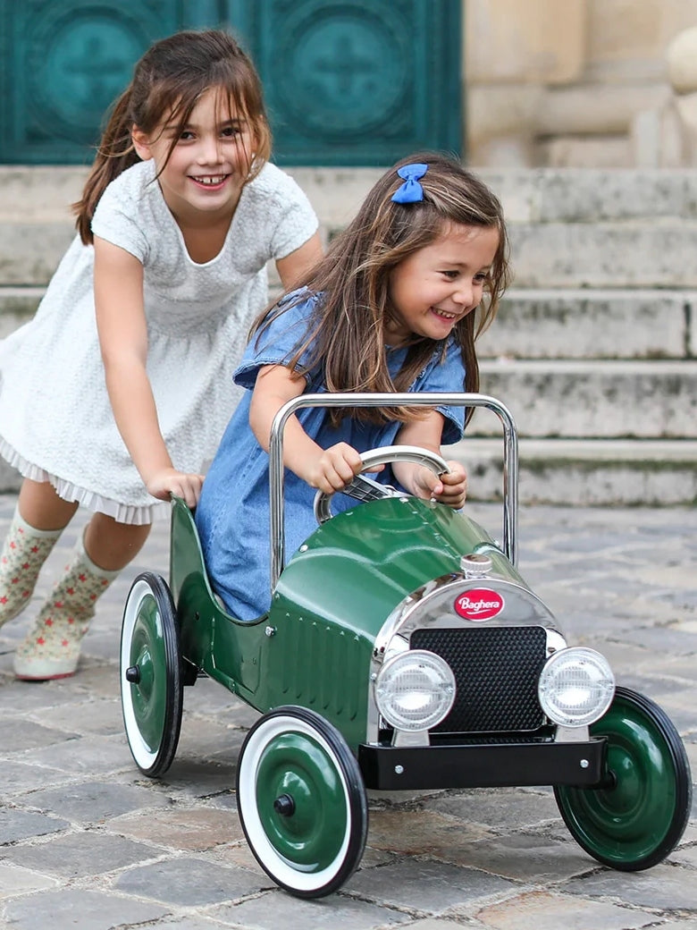 Ride-On Classic Pedal Car Outdoor Play Baghera