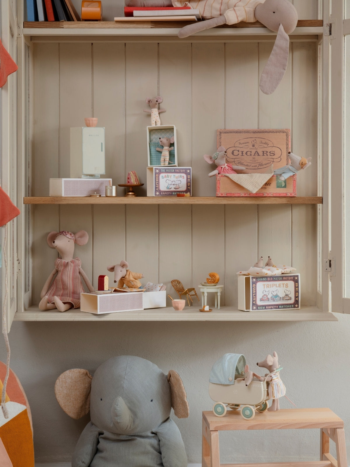 Mum and Dad Mice in Cigarbox Pretend Play Maileg