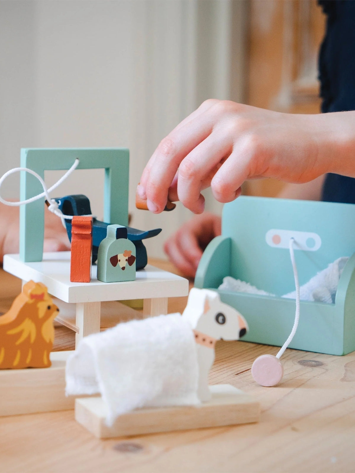 Waggy Tails Dog Salon Pretend Play Tender Leaf Toys