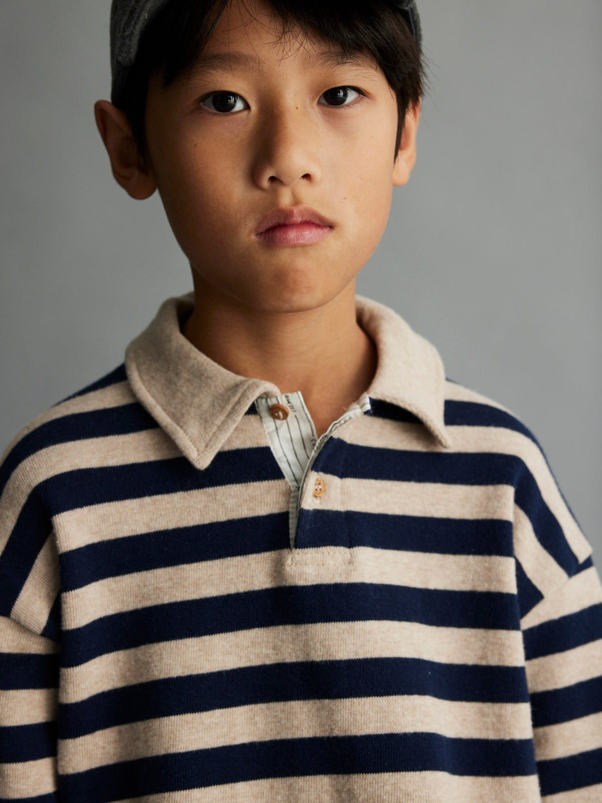 Collared Stripe Sweatshirt Sweatshirts Cozmo   