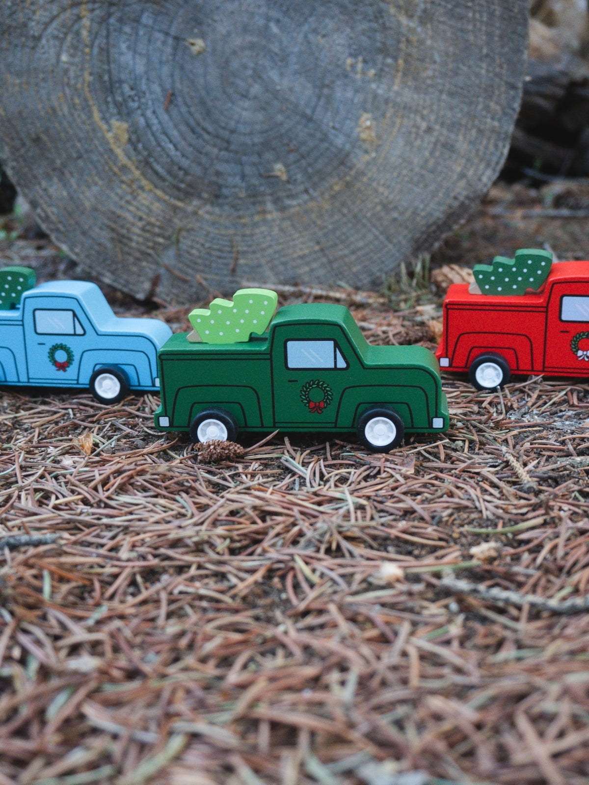 Pull-Back Xmas Tree Trucks Trio Vehicles Jack Rabbit Creations   