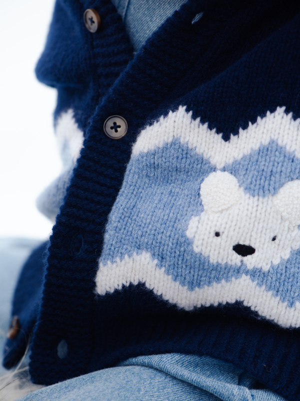 Kwinten Polar Bear Cardigan Sweaters Donsje