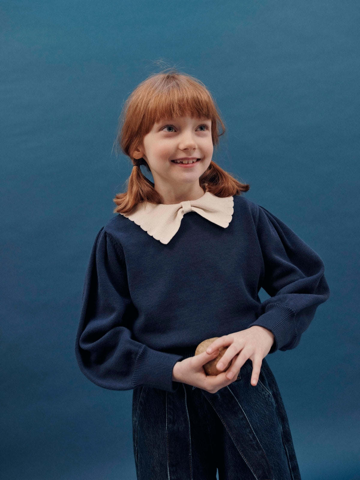 Contrast Bow Collar Sweater Sweaters Emile et Ida