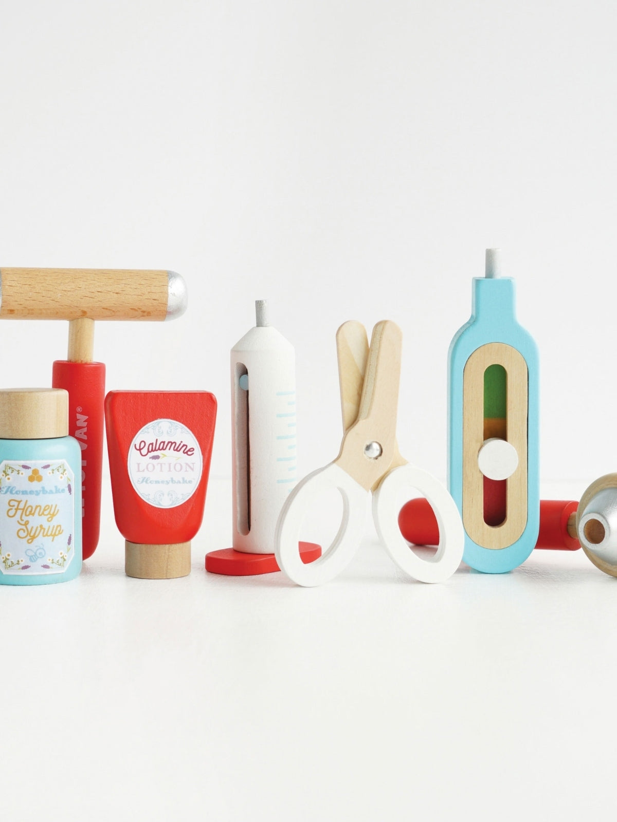 Vintage Doctor Roleplay Kit Pretend Play Le Toy Van   