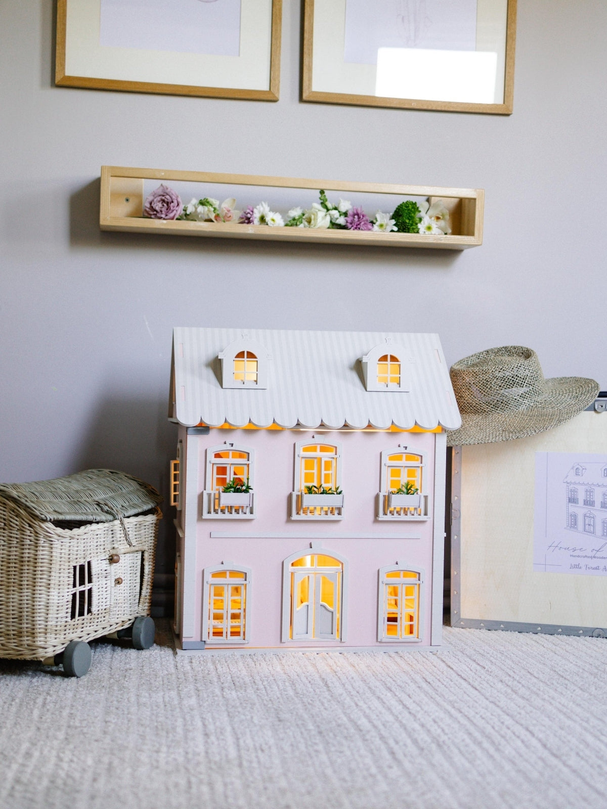 House of Nice Pretend Play Little Forest Animals