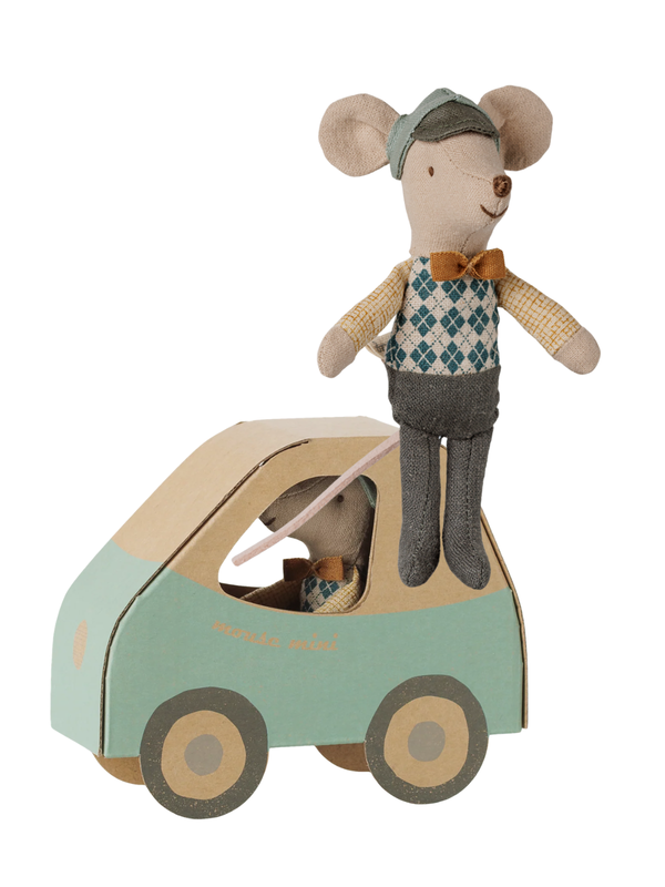 Car with Driver Mouse, Little Brother