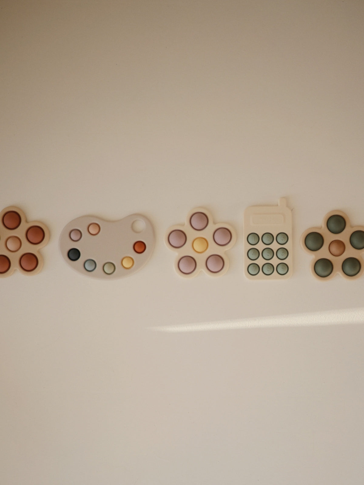 Paint Palette Press Toy Baby Toys Mushie   