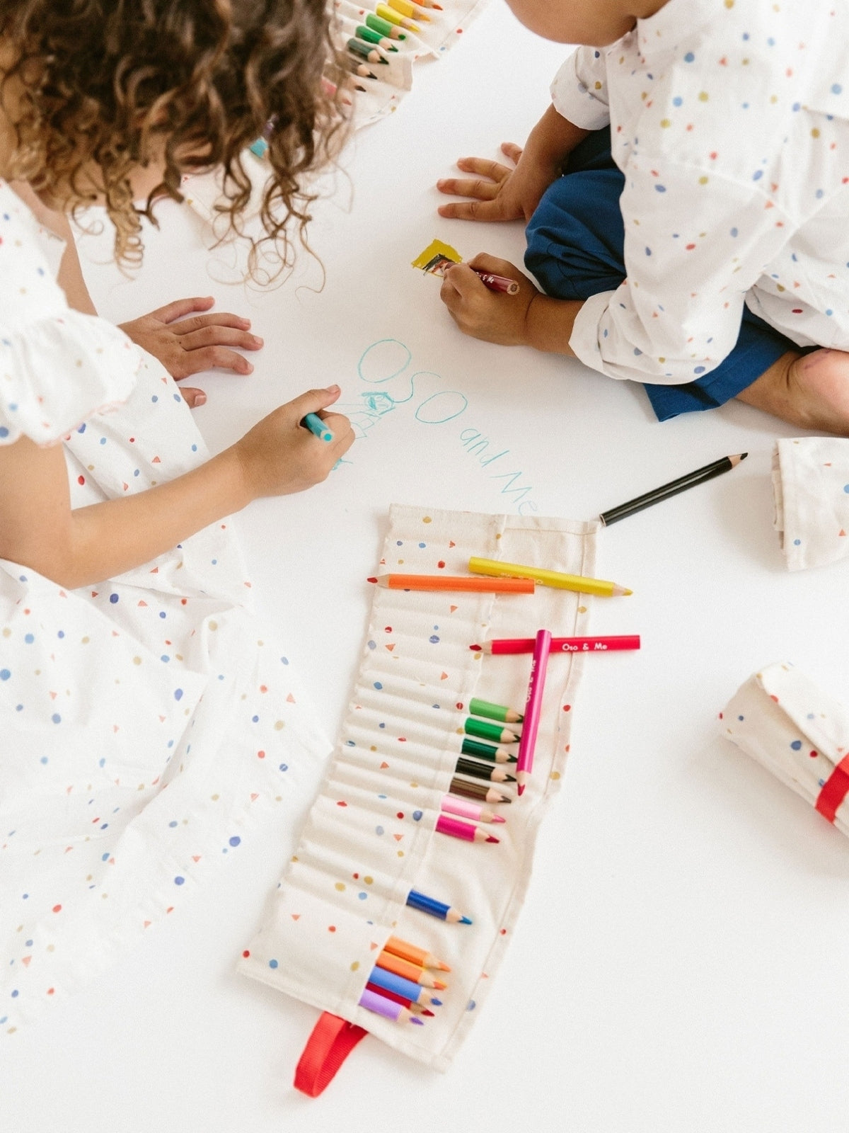 Signature Dot Pencil Case Arts & Crafts Oso & Me