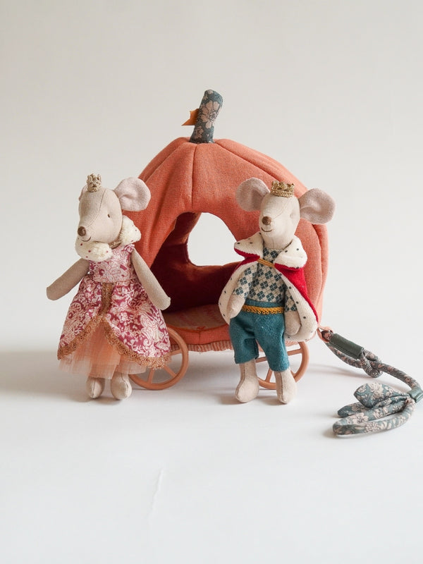 Royal Mouse Pumpkin Carriage Bundle