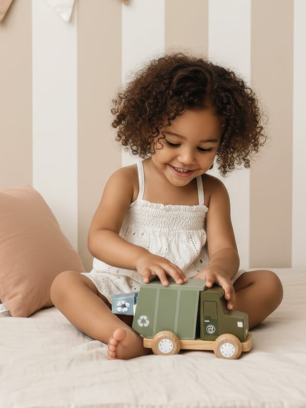 Wooden Garbage Truck Vehicles Speedy Monkey