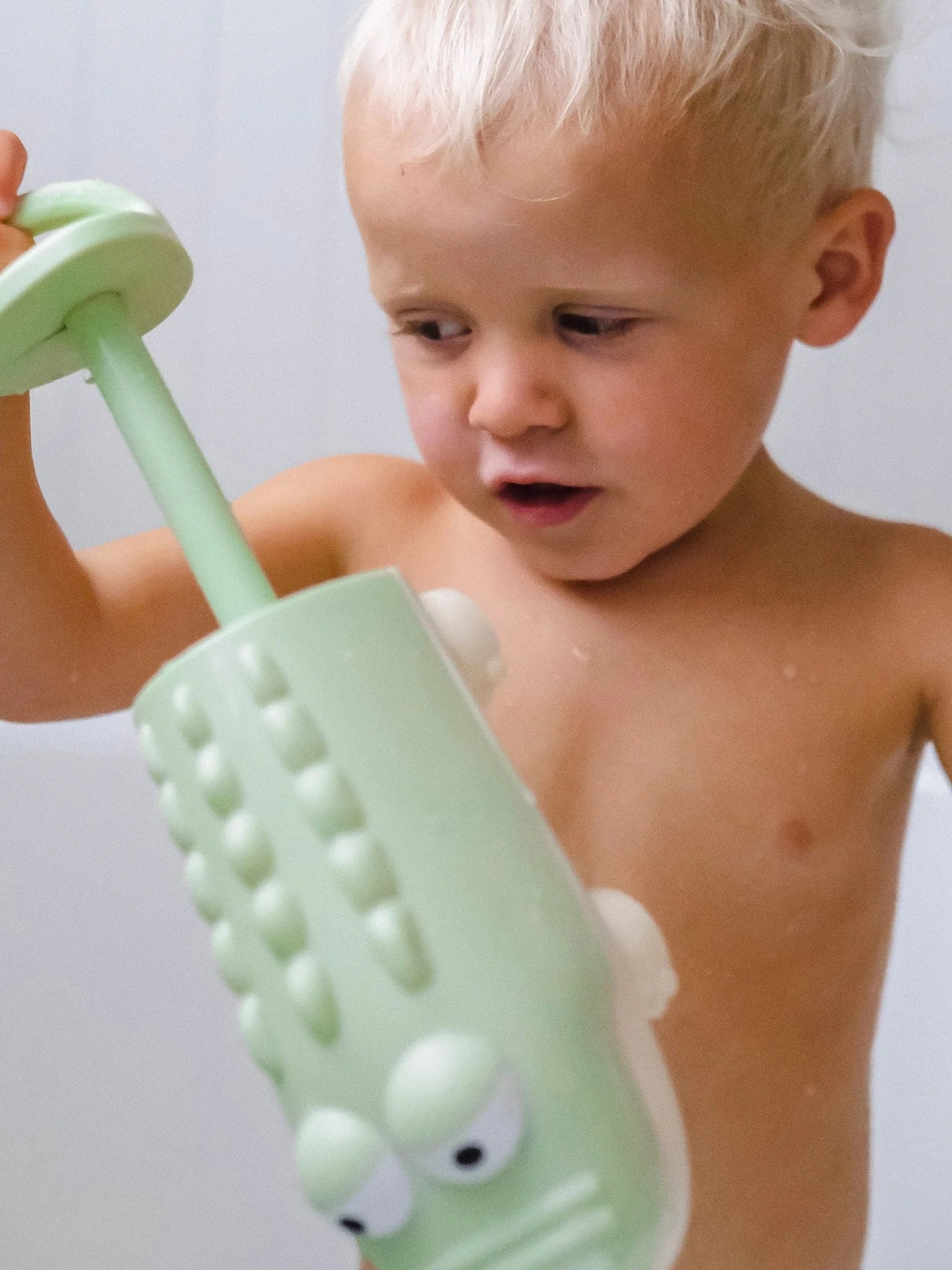 Crocodile Water Squirter Outdoor Play Sunnylife