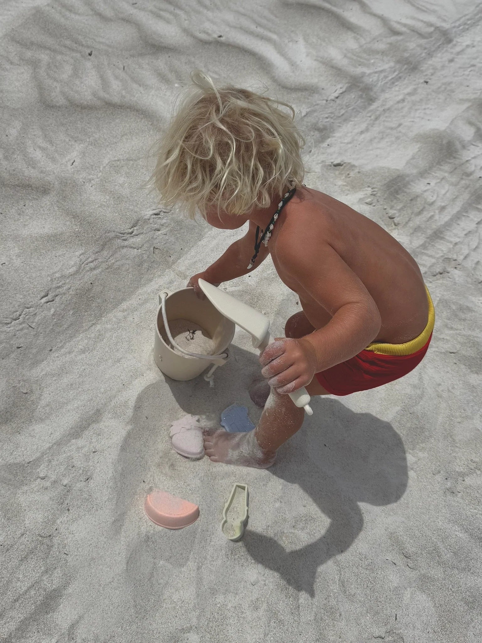 Silicone Beach Bucket & Spade Set Outdoor Play Sunnylife