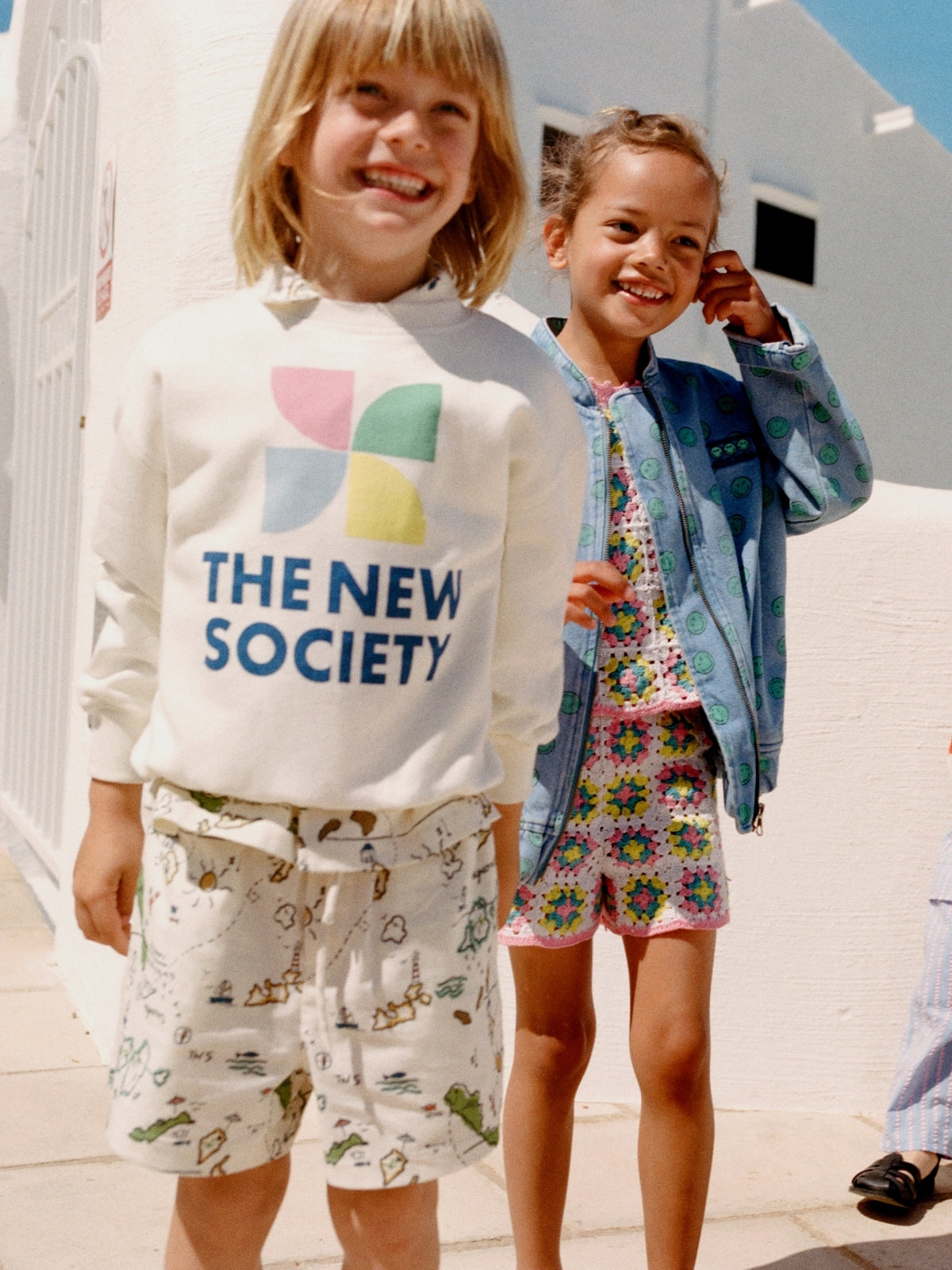 1回着用 the new society ニットかぎ針トップス 6yサイズ 1回着用 the new society ニットかぎ針トップス 6yサイズ