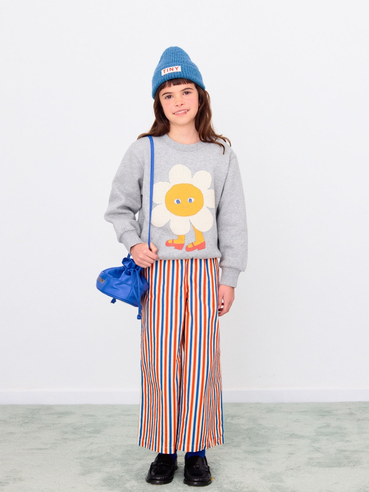 Flower Girl Graphic Sweatshirt Sweatshirts Tiny Cottons